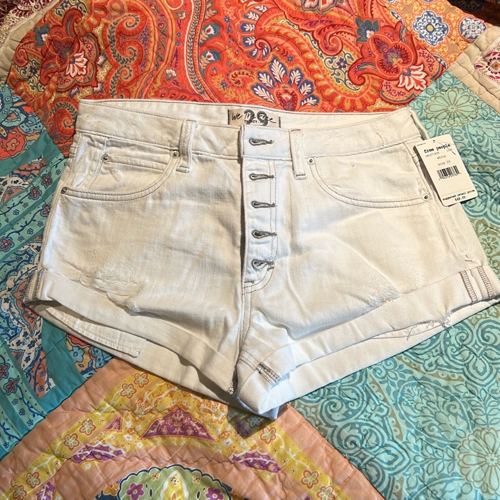 Free People size 29 white jean shorts